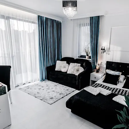 Piryt - Krysztalowe 아파트호텔 3*