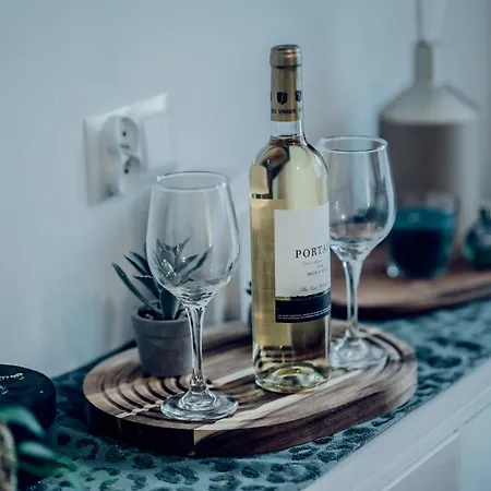 Piryt - Krysztalowe 公寓式酒店 3*