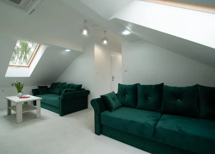 Aparthotel Piryt I 3*